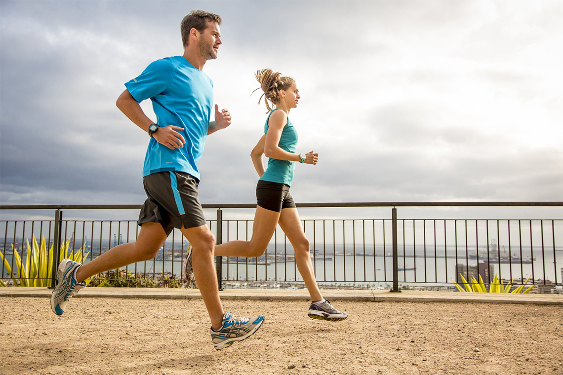 Running Watch and Activity Tracker with Heart Rate